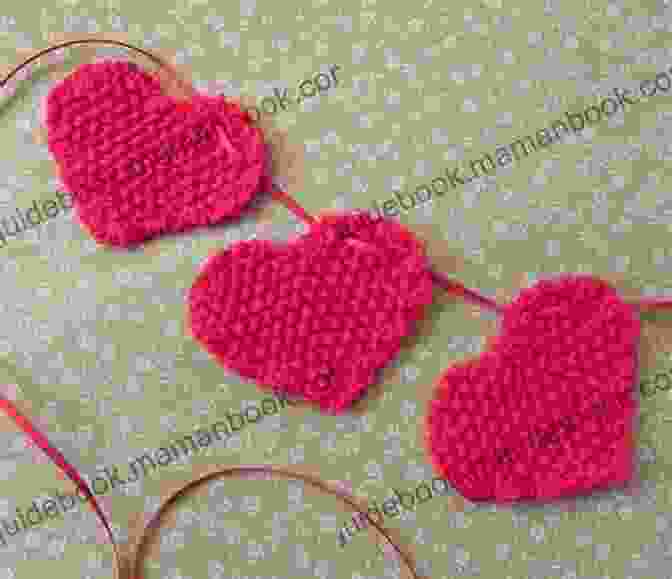 Little French Hearts Garland Knitting Pattern